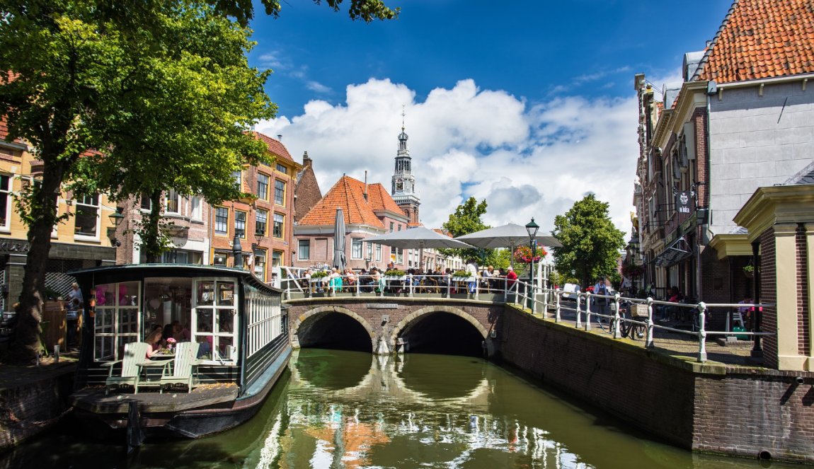 Canal in Alkmaar Canal in Alkmaar