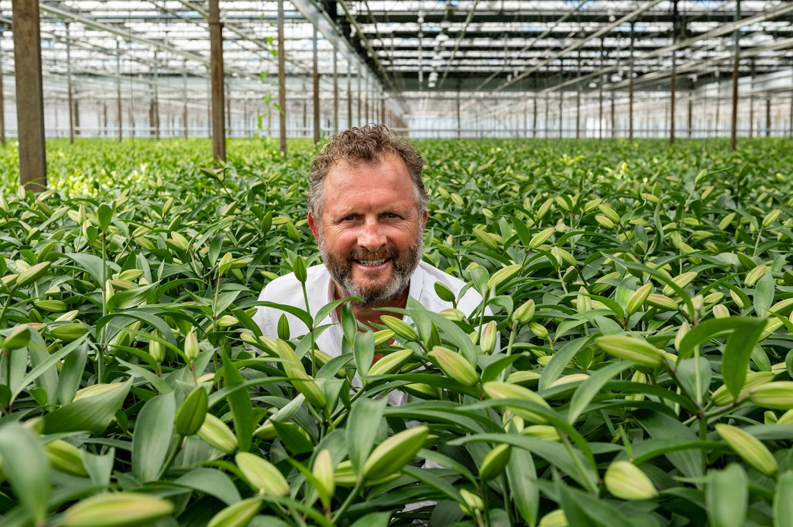 Exporteur Hans Kleijwegt in a greenhouse Exporteur Hans Kleijwegt in a greenhouse
