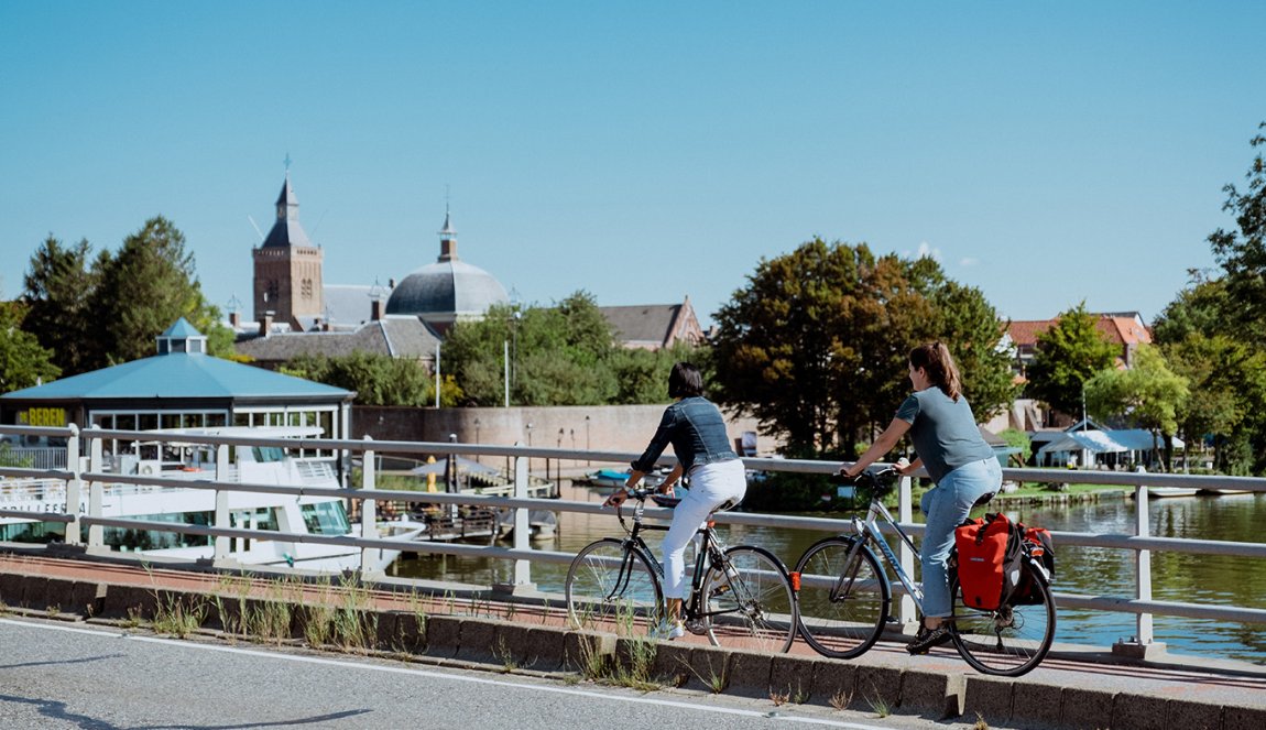 Cycling people in Leerdam Cycling people in Leerdam
