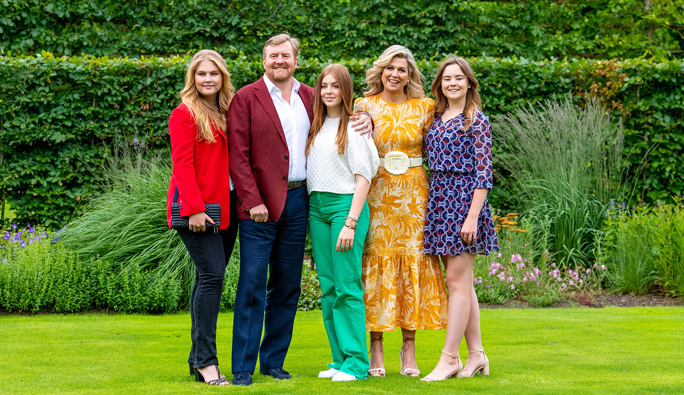 King Willem-Alexander with his family King Willem-Alexander with his family