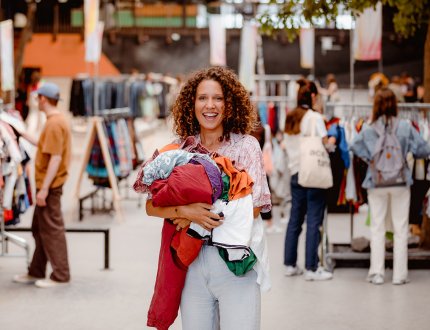 Sustainable shopping by the kilo at Kilo Kilo Vintage Sustainable shopping by the kilo at Kilo Kilo Vintage